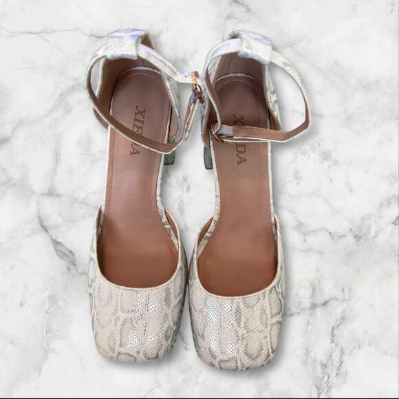 •	XIEDA Beige Snake Embossed Chunky Heel Platform Sandals 7.5 - Picture 1 of 6